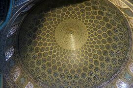 2012秋、イラン旅行記(40/56)：11月21日(6)：イスファハン(9)：イマーム広場、アリカプ宮殿、王族の礼拝所