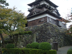 滋賀と福井の紅葉を求めて④　越前丸岡城の紅葉