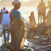 南インド・タミル紀行（５）　元旦のカーニャクマリ・コモリン岬～インド洋に昇る朝日と歓喜に包まれる人々