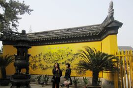 2012春、中国旅行記22(33/50)：4月17日(2)：蘇州市、寒山寺、梵鐘、五重塔、四天王像、ツツジ
