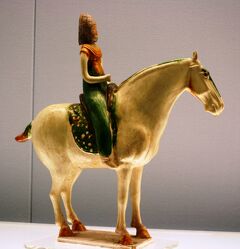2012春、中国旅行記22(46/50：補遺1)：上海博物館(2/4)：陶磁器、彩色騎馬俑、陶馬、陶駱駝