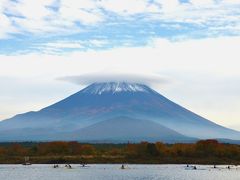 山梨・富士山麓　紅葉巡りと美味しいものを食べる旅（４）～精進湖と河口湖で紅葉散歩＆富士山の夕景