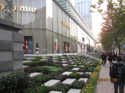 上海の淮海中路・環貿iapm商場・2013年オープン