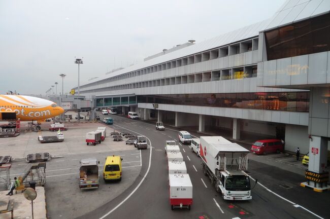 シンガポールのチャンギ国際空港は、これまでにも何度か利用しましたが、世界でも有数のハブ空港の名に恥じない素晴らしい設備です。私の周りにもチャンギ国際空港を大好きな方達がいます。(ウィキペディア、るるぶ・バリ島)