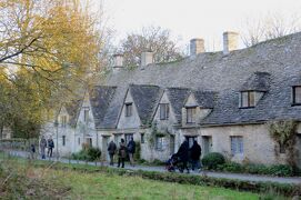 2013晩秋、イギリス旅行記2(10/44)：11月30日(8)：コッツウォルズ地方、情緒豊かなバイブリー村、アーリントン・ロー