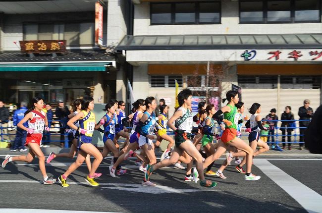 12月23日、世界遺産に登録を記念して“富士山女子駅伝”が富士市・富士宮市で開催されました。<br />今回はその1です。<br /><br />※撮影日が記載されていない画像は、当日(12/23)撮影です。<br /><br />★富士山女子駅伝のHPです。<br />http://www.fujisan-joshiekiden.jp/<br /><br />★フジテレビのHPです。<br />http://www.fujitv.co.jp/index.html<br /><br />★テレビ静岡のHPです。<br />http://www.sut-tv.com/<br /><br />★富士市役所のHPです。<br />http://www.city.fuji.shizuoka.jp/index.htm<br /><br />★富士宮市役所のHPです。<br />http://www.city.fujinomiya.shizuoka.jp/<br /><br />★静岡新聞の富士山女子駅伝の結果記事のページです。<br />http://www.at-s.com/sports/detail/872139051.html