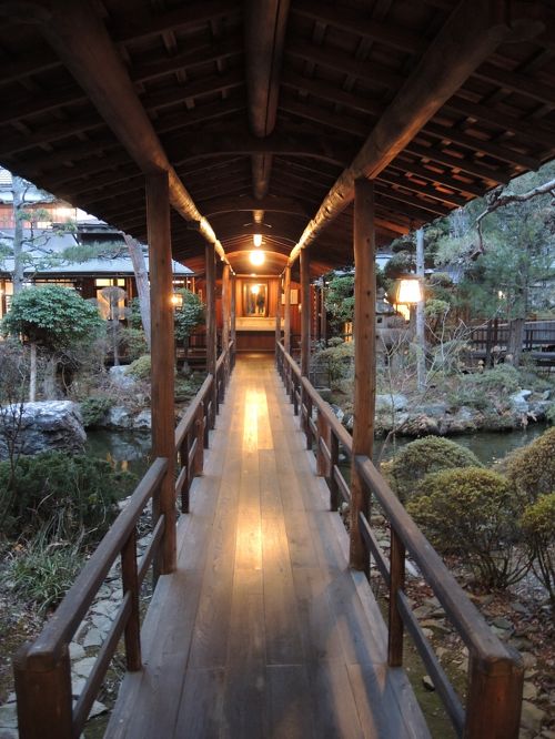 水車、昔の水車、古民家骨董アンティーク家具、田舎暮らしレトロ