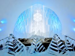 ひと冬だけの氷の世界を訪ねて～ICE HOTEL～