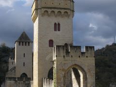 南西フランス3週間の旅　【１４】カオールの初日は橋と大聖堂周辺を散策