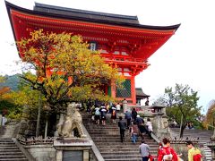 カメラをポケットに京都駅から清水寺まで歩いて見ました