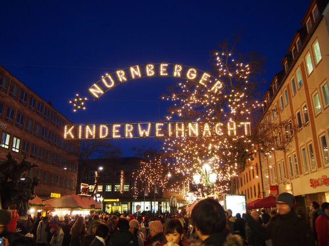 ニュルンベルクのクリスマスマーケットです。