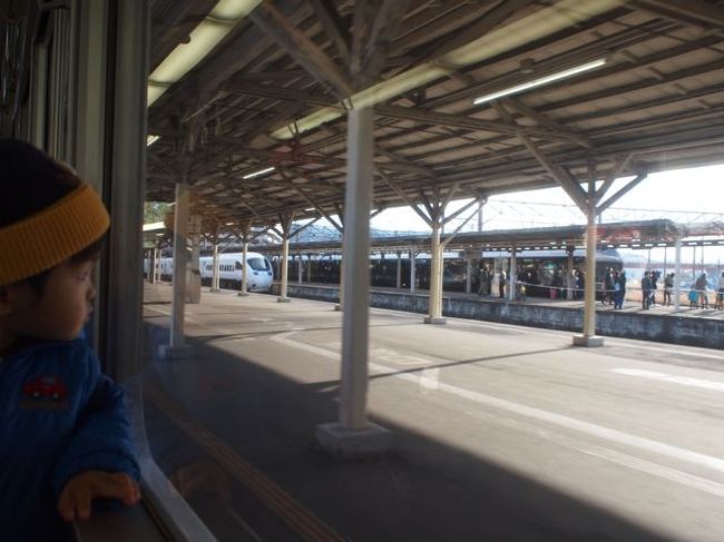 私が現在ハマっているバンドの九州全県ツアーを<br />3カ所だけ追いかけた旅行記の2日目後半、諫早篇です。<br />(熱が入りすぎるので、観光をメインに書いています)<br /><br />ライヴで連日夜が遅い上に興奮しているのでなかなか寝られず。<br />だけど旅人の端くれとしては、観光もいっぱいしたい!<br />ということで朝早くから動いており<br />そろそろフラフラです・・・。<br /><br /><br />※尚、『ななつ星in九州』には乗っていません。念のため。