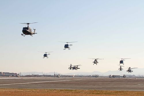 技MIX 陸上自衛隊 UH-1H 航空学校教育支援飛行隊(明野駐屯地) Amazon.co.jp: 技MIX 陸上自衛隊 UH-1H 航空学校教育支援飛行隊