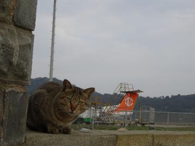 北竿島原付の旅<br /><br />後半は特徴的な北竿空港を上から横から眺めました。