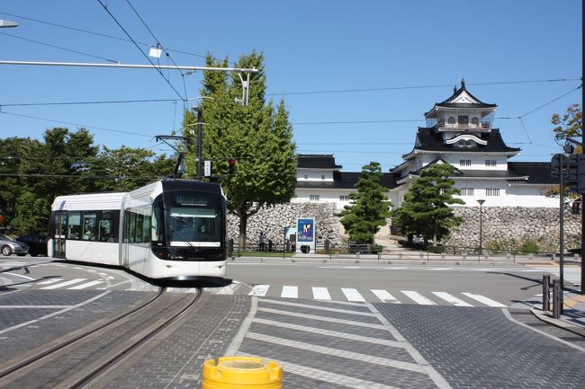 １０月の三連休、「北陸フリーきっぷ（グリーン車）」を利用して、北陸を回ってきました。<br />その６は、富山・帰路編です。<br /><br />その１　グリーン車乗車・金沢編http://4travel.jp/traveler/fuming64/album/10716823/<br />その２　輪島編http://4travel.jp/travelogue/10805770<br />その３　続・輪島編http://4travel.jp/travelogue/10848712<br />その４　高岡編http://4travel.jp/travelogue/10849119<br />その５　続・高岡編http://4travel.jp/travelogue/10849194