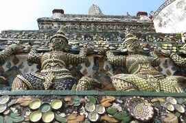 2013冬、タイ王国旅行記2(6/34)：2月4日(5)：バンコク、ワット・アルン、陶磁器の装飾、トサカン魔王