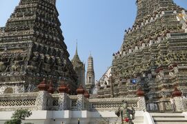 2013冬、タイ王国旅行記2(8/34)：2月4日(7)：バンコク、ワット・アルン、川を渡ってエメラルド仏寺院へ