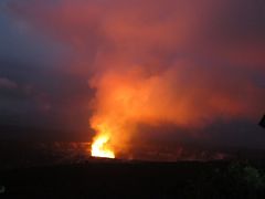 ハワイ３島周遊、（ハワイ島南周りドライブ、キラウエア火山）