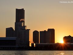 【神奈川県（横浜）】 海上から眺める横浜港の夕陽「サンセット・ベイクルーズ」