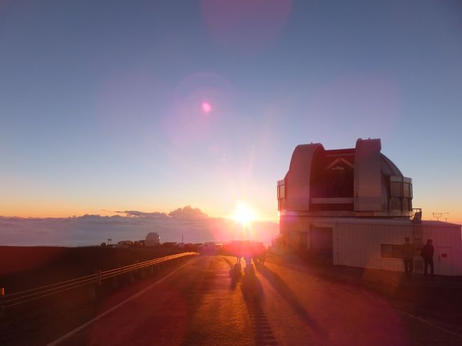 三日目は、マウナケア星空観賞ツアーに参加。この旅最大の目的です。<br /><br />マウナケアに行くのがちょうど新月に重なるというのが、この旅行の決め手でした。<br />長期休暇がとれて、それが新月の時と重なるなんて、中々無い事だと思ったので。