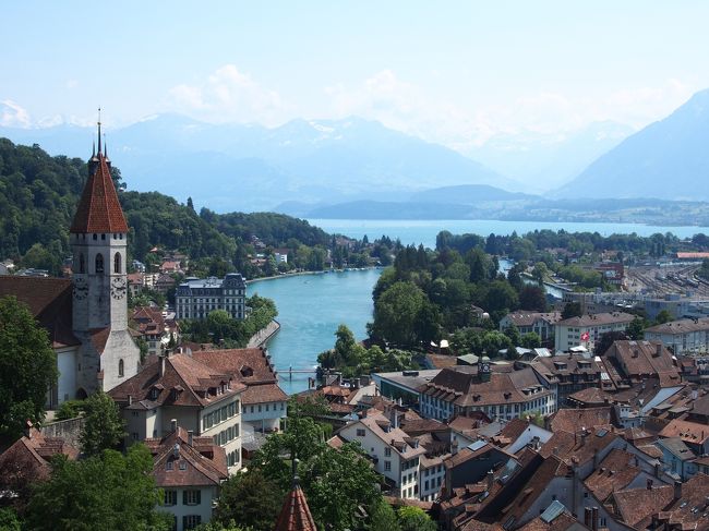 2013.7.12～7.20 <br />北イタリア、スイスを９日間旅してきました。<br />最初の目的地、ベローナから鉄道を乗り継ぎスイスへ向かいます。<br />ベルンが目的地だったのですが、トゥーン城からの眺めが綺麗と聞き途中下車してみました。