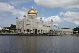 ブルネイ弾丸旅行（２：バンダルスリブガワン市内散策前編）