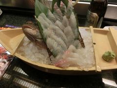仙台国分町で生簀の魚を活き造りにしてた～べた。