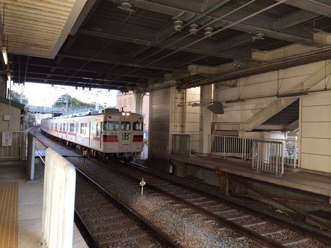 JRと並走している山陽電車。<br />各駅停車は3輛か4輛編成と短いのですが<br />座席はふかふかで親しみやすくかわいらしい電車で<br />わたしは大好きなのです。<br /><br />http://www.sanyo-railway.co.jp/