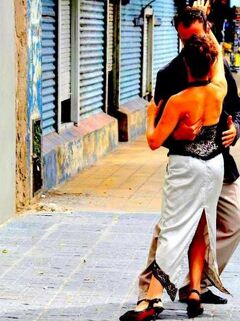 南米大陸：アルゼンチン タンゴ起源の貧しい港町、治安は...良くない（カミニート地区／ブエノスアイレス／アルゼンチン）