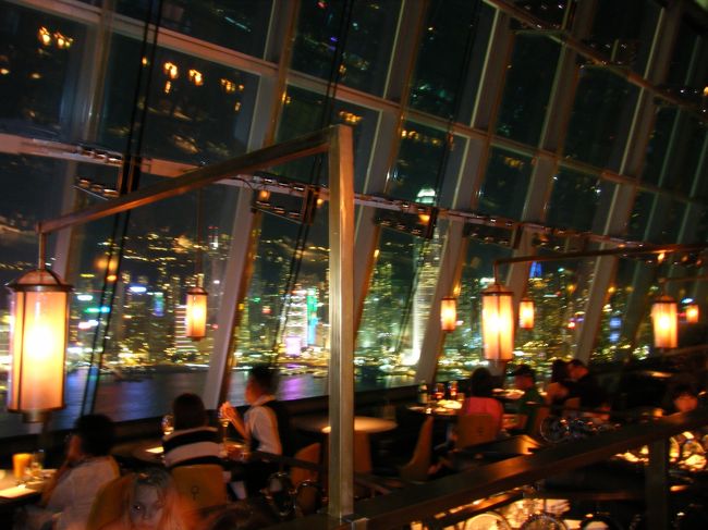 土日+有休1日で<br />香港2泊3日の旅!<br /><br />2日目には日帰りマカオ!<br /><br />Tokyo 10:35 CX0543<br />↓<br />Hongkong 14:25<br /><br />HK$1=10円くらい