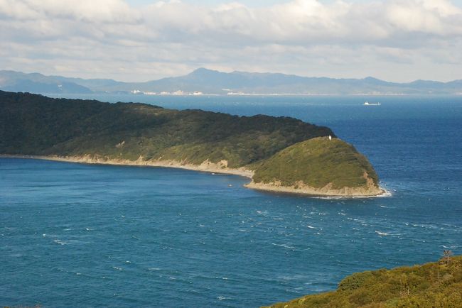 古くから淡路島、四国、九州への海の玄関口「紀州加太」には、歴史ある建造物や史跡があります。<br />加太は”かだ”と呼びます。<br /><br />今回は、加太の休暇村に泊まり、加太瀬戸の海、淡嶋神社、海の幸、街歩きなどを楽しみました。<br /><br />なお、加太・友ヶ島の砲台跡巡りは別の旅行記にしましたので、こちらもご覧になってください。