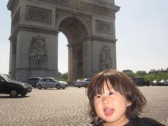 子供（1歳3ヶ月）と一緒にバルセロナ・パリ旅行　*パリ　1日目編*