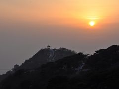 まさかのひとり登山＠泰山3★山頂で見た夕陽