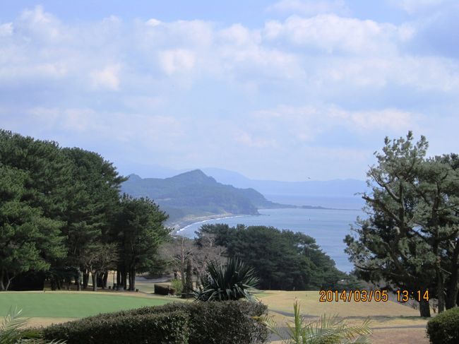 鹿児島県 指宿温泉に 友人と ４人で ゴルフ旅行に 行ってきました。景色の いい ゴルフ場で 楽しい旅に なりました。