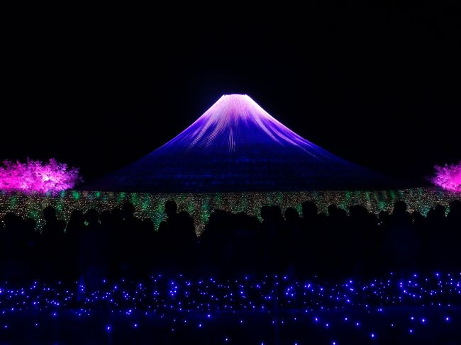 今年のテーマは「祝！世界遺産　富士山」でした( *´艸｀)<br />富士山に観光に来られた方に、こちらの富士山もぜひ見てほしい・・・<br />この富士山イルミは別エリアで定番にしてほしいな♪