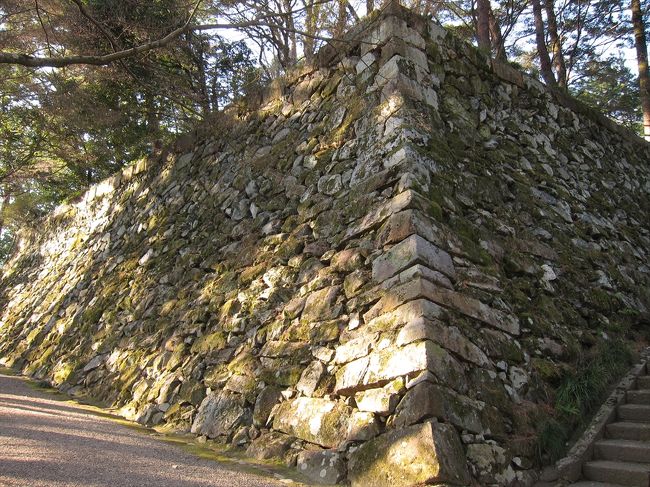 亀岡城跡など亀岡へ。