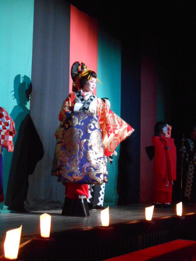 日光江戸村には野外ライブも含め８カ所の劇場があります。<br />全部の劇場を一日で制覇できるでしょうか。<br />開園時間の短い冬期の平日に挑戦しました。