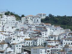 山の中の白い村カサレス(casares)　ポルトガル・スペイン2011