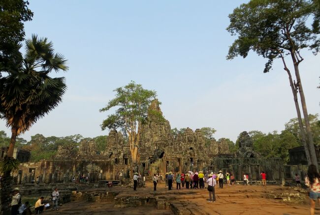 2014春、カンボジア旅行記2(31/47)：3月22日(2)：アンコール・トム、バイヨン寺院、涅槃像、四面観音像、デヴァター像