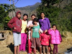 ネパール６１：　シンハ温泉　助けた「ヒマラヤの少女」　宅を訪ねて