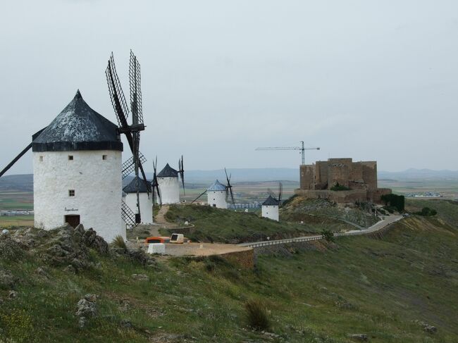 ラ・マンチャの風車村コンスエグラとトレド ポルトガル・スペイン2011