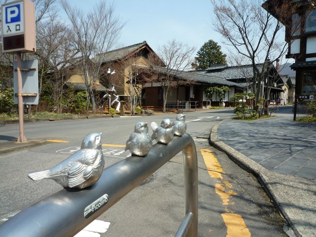 前日の宿泊地、嬬恋から県境の鳥居峠を越えて昨日の３月３１日迄冬季閉鎖されていた県道１８２号で菅平高原へ！<br />県道１８２号は、国道４０６号を廻らずに菅平高原へ抜ける近道で有る。<br />そして、国道４０６号へ再び合流して小布施町へ向かいました♪<br />小布施町は長野県の北東に位置する町で有り、志賀高原や群馬方面へ向かう入り口でも有る古都です。<br />葛飾北斎や、歴史的遺産を活かした街作りで人気を呼んでいます。<br />今では、北信濃地域有数の観光地として認知度も高くなっています。<br /><br />小布施町内マップ<br />http://www.e-obuse.com/map/index.php<br />いい小布施.com<br />http://www.e-obuse.com