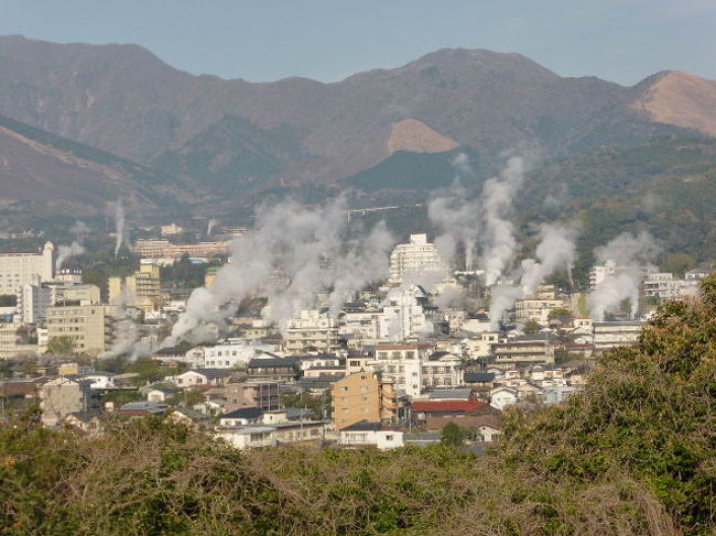 ☆今回念願の九州の旅行をするにあたり、参考にさせていただいたり、ワクワクさせていただいた全てのトラベラーさんに、この場をお借りして心より感謝いたしますm(__)m☆<br /><br />きしゆめ<br /><br /><br />宇佐～耶馬溪を巡りそろそろ良い時間になってきたので、<br />今宵の宿、【別府　鉄輪温泉】に向かいます<br /><br />別府に宿泊はもともと決めていましたが、何せ《別府8湯》と言われ<br />沢山の温泉街があります<br /><br />勿論、宿も沢～山！！あり、悩みに悩みました<br /><br /><br />結果、鉄輪温泉で大正解！<br />風情ある温泉街をブラブラお散歩したり、足蒸ししたり…<br /><br />女子旅にはたまりません(*&#39;▽&#39;)