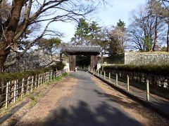 日本の旅　東海地方を歩く　愛知県名古屋市の名古屋城（なごやじょう）二の丸跡'周辺