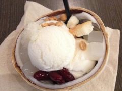 バンコクのデパ地下で美味しいココナッツアイスに出会う
