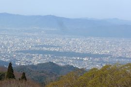 2014.3フィンランドの友人家族と熱海・京都・奈良旅行3-大津ホテルテトラ，比叡山からの景色