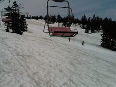 残雪を求めて、渋峠スキー場へ。