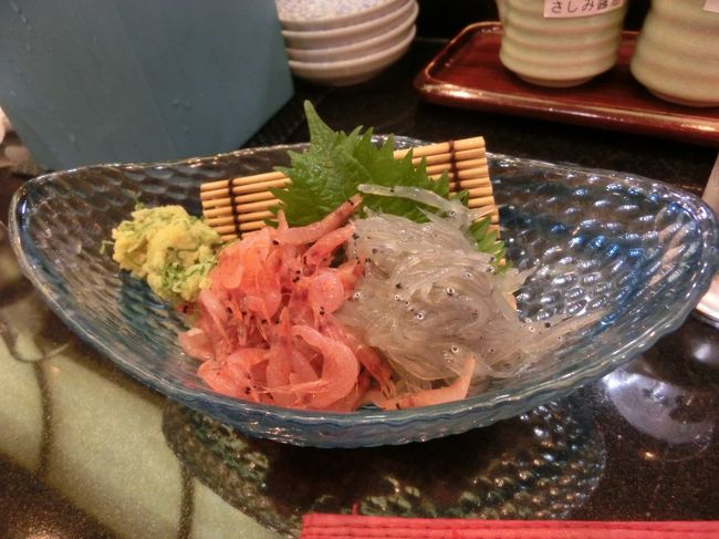 羽田で遊ぼう③では夕食の様子をアップします。<br /><br />第2ターミナル4階にある「沼津魚がし鮨」に決定！！<br /><br />飲みすぎ食べすぎました～