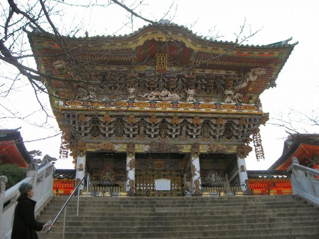 道後温泉→大山祇神社→耕三寺　３<br />　潮聲山耕三寺は、大阪で特殊鋼管製造会社を設立し成功を収めた耕三寺耕三和上が 母の逝去にともない僧籍に入り、菩提追悼のために35年もの歳月をかけて建立した 浄土真宗本願寺派の寺院です。<br />　<br />　「親は子を養育する慈悲心があるから養育するので、義務で育てているのでは無い。どこまでも親の慈悲心という広大無辺なものを考えて、それをご恩として報恩せねばならない。」耕三寺耕三<br />