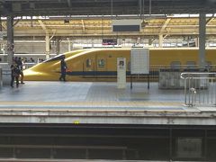 新大阪駅にて